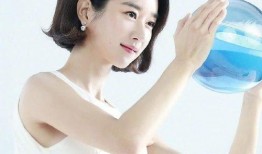 女明星恋情最新爆料新闻,当红女明星甜蜜牵手神秘男友